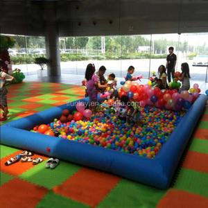 Piscina de Pelotas Inflable de Tubo Único Resistente con Material de Vinilo y PVC para Uso <span class=keywords><strong>en</strong></span> Exteriores <span class=keywords><strong>en</strong></span> Hoteles, Resorts y Parques - Product Image 2