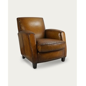 Fauteuil en cuir de qualité supérieure avec assise rembourrée confortable, structure robuste, design élégant, parfait pour le salon ou le bureau - Product Image 1