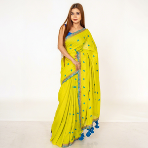 Sari de Algodón Amarillo con Estampado de Corazones Azules y Borlas, Traje Tradicional Indio para Bodas, Largo hasta el Suelo, Corte Regular, Estilo Bollywood - Product Image 1