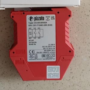 รีเลย์นิรภัย Pizzato รุ่น CS AR-08V024 24 โวลต์ AC/DC 50-60 เฮิรตซ์ อุปกรณ์ควบคุมอุตสาหกรรม - Product Image 1
