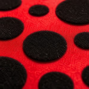Tissu en velours floqué à pois rouges et noirs, écologique, anti-rides, respirant, pour robe, sac, décoration <span class=keywords><strong>textile</strong></span> de maison - Product Image 2