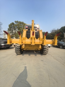 Niveleuse sur pneus Caterpillar 140H d'occasion à prix avantageux pour la construction et l'ingénierie - Product Image 5