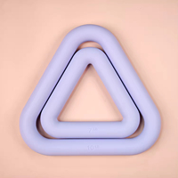 Haltère triangulaire de 7 livres pour l’entraînement de conditionnement musculaire pour le studio, anneau d’haltère triangulaire