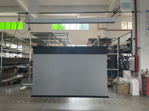 Écran motorisé tendu avec un système <span class=keywords><strong>de</strong></span> câble à remontage automatique intégré pour des solutions <span class=keywords><strong>de</strong></span> plafond très haut - Product Image 3
