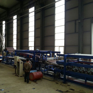 Machine <span class=keywords><strong>de</strong></span> fabrication <span class=keywords><strong>de</strong></span> panneaux sandwich, machine à fabriquer des panneaux sandwich en <span class=keywords><strong>laine</strong></span> <span class=keywords><strong>de</strong></span> roche, machine à cannelurer le zinc - Product Image 4