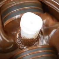 Machine multifonctionnelle tout-en-un pour le raffinage du chocolat, le broyage des fèves de cacao et la fabrication de beurre de noix