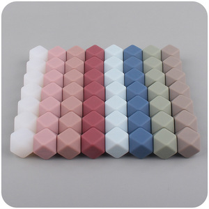 Cuentas de icosaedro de 14 MM, cuentas de silicona sin BPA de grado alimenticio, collar de lactancia para dentición, cuentas para chupete - Product Image 2