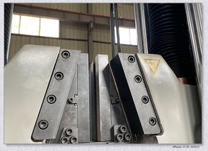 Máquina de Teste de Tração de Barras de Aço Universal com Controle Computadorizado Servo Hidráulico 2000 Kn - Preço - Product Image 4