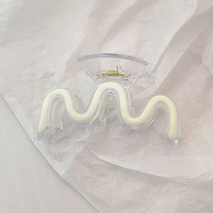 مبيعات بالجملة مشابك شعر مموجة عالية الجودة مقاس 9 سم مشابك شفافة ذات مخلبين غربيين ملونين مشابك شعر مموجة - Product Image 5