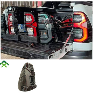 Đèn hậu khói mới cho Toyota Hilux Revo, thấu kính trong suốt với đèn LED đỏ và vàng, model 2016-2023 - Product Image 3