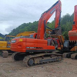 รถขุดมือสองรุ่นใหม่ Doosan DX225LC-9C ขนาด 22 ตัน รถขุดตีนตะขาบของแท้จากเกาหลี - Product Image 2