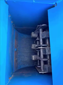 Petit concasseur à marteaux portable pour l'exploitation minière, la construction, le <span class=keywords><strong>sol</strong></span>, le charbon, l'argile, capacité maximale de 15 t/h pour les épis de maïs, les <span class=keywords><strong>engrais</strong></span> organiques, facile - Product Image 3