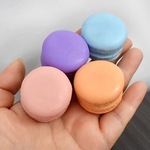 Macarons Artificiales de PVC de Alta Simulación y Durabilidad 2026, Comida Falsa Realista, Adorno de Exhibición de Año Nuevo, Regalo Empresarial, Ojo Vacío Colorido - Product Image 3