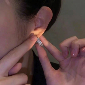 Boucles d'oreilles clous en diamant de laboratoire 3,50 CTW |   Or 14 carats, taille ronde |   boucles d'oreilles créoles - Product Image 1