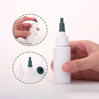Échantillon gratuit flacon compte-gouttes vide compressible liquide pour oreilles de chien de compagnie chat bouteille en plastique de nettoyage des oreilles avec couvercle tombant