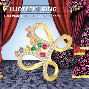 Bague géométrique en laiton plaqué or 18 carats avec zircone pavée pour femmes, style romantique avec ouverture pour pierre précieuse ronde - Product Image 2