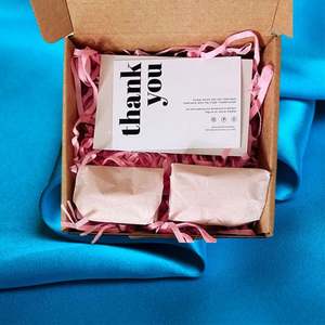 Boîte d'expédition postale en carton ondulé avec impression de logo personnalisé, fermeture à clip - Product Image 5