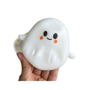Venta al por mayor: Juguetes antiestrés moldeables de 6 cm <span class=keywords><strong>con</strong></span> forma de fantasma de Halloween, hechos a mano <span class=keywords><strong>con</strong></span> aceite de coco y vaselina, tipo bola blanda. - Product Image 4