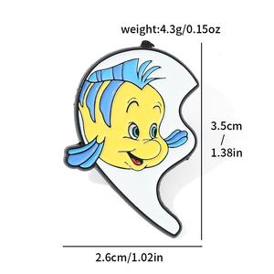 เข็มกลัดโลหะรูปนางเงือกน้อยเคลื่อนไหวได้อเนกประสงค์เข็มกลัดโลหะรูปหัวใจสำหรับกระเป๋าเป้สะพายหลังเสื้อผ้าเครื่องประดับพิน5มม. แกะสลัก - Product Image 4