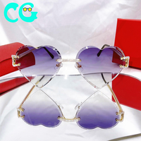 Nouvelles Lunettes de Soleil 2026 Unisexes Tendance Mode Diamants Monture Métallique Verres Dégradés Vente en Gros Lunettes Cœur Taillé
