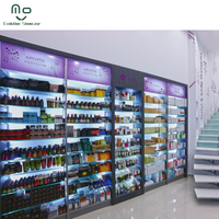 Étagères de pharmacie en bois de luxe Étagères cosmétiques modernes Conception de présentoir de pharmacie avec bandes de LED