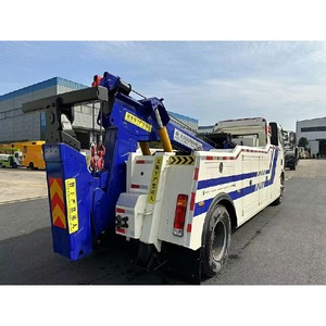 Camion de dépannage lourd FAW de 20 tonnes, intégré, pour le remorquage, le levage et le sauvetage en cas de débouchement de circulation routière - Product Image 1