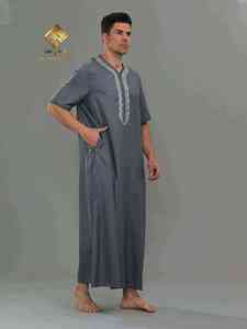 Robe de prière musulmane pour hommes du Moyen-Orient, mode arabe, confectionnée dans un tissu confortable - Product Image 3