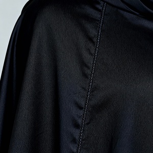 Elegante Abaya Premium con Incrustaciones de Diamantes para Mujeres Musulmanas, Vestido con Diseño Personalizado y Material de Alta Calidad - Product Image 2