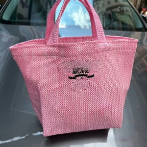 Borsa Cosmetica Intrecciata a Mano in Paglia a Righe, Nuova Collezione Primavera Estate 2025, con Cerniera e Tre Manici, per Vacanze al Mare - Product Image 6