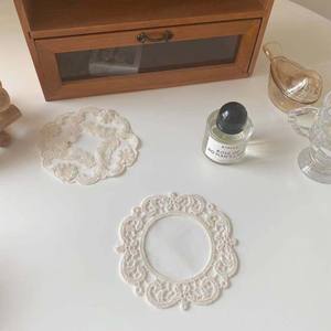 الوقايات الدانتيل التطريز حصيرة العازلة جولة اليدوية الوقايات الشاي جوفاء الأوروبي القماش الوسادات الصغيرة - Product Image 3