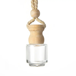Venta al por mayor 10ml colgante coche difusor Perfume botella de vidrio con tapa de madera coche difusor botella - Product Image 4
