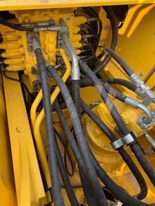Excavadora de cadenas usada KOMATSU PC240LC-8 de 24 toneladas, modelo 2024, motor de 125 kW, probada e inspeccionada, stock en Japón - Product Image 5