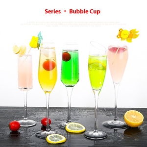 Boissons en <span class=keywords><strong>verre</strong></span> personnalisées créatives Cocktail Bar à vin Martini Margarita pour verres à champagne pour occasions adaptées - Product Image 4