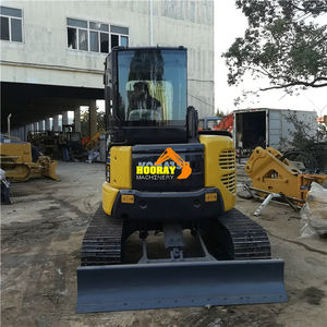 Mini-excavatrice Komatsu PC50MR-2 d'occasion, 5 tonnes, d'origine japonaise, à bras court, compacte, modèle 2018, moteur, capacité de la benne de 0,2 m³ - Product Image 3