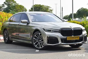 BMW Série <span class=keywords><strong>7</strong></span> d'<span class=keywords><strong>occasion</strong></span> en excellent état, toutes options, kit M, modèle 2021, prête à partir - Product Image 2