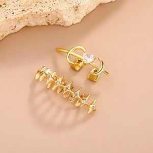 Pendientes de Oro con Forma de Corazón y Dientes de Perro con Incrustaciones de Diamantes para Fiesta, Joyería Unisex Estilo Hip Hop - Product Image 3