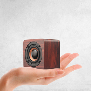 Mini altavoz <span class=keywords><strong>de</strong></span> ordenador <span class=keywords><strong>de</strong></span> escritorio inalámbrico Retro portátil <span class=keywords><strong>de</strong></span> alta calidad personalizado, altavoz Subwoofer <span class=keywords><strong>de</strong></span> madera, altavoz BT <span class=keywords><strong>de</strong></span> madera - Product Image 3