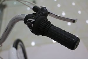 Bicicleta <span class=keywords><strong>Ligera</strong></span> para <span class=keywords><strong>Mujer</strong></span> OEM, 24 Pulgadas, 7 Velocidades, Frenos V Dobles, Cuadro de Acero, Bicicleta Urbana - Product Image 5