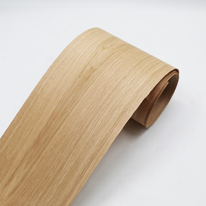 Chapa <span class=keywords><strong>de</strong></span> <span class=keywords><strong>Madera</strong></span> <span class=keywords><strong>de</strong></span> Roble Europeo Natural GREENLAND (C.C) para Pisos, Puertas <span class=keywords><strong>y</strong></span> Muebles <span class=keywords><strong>de</strong></span> Proyectos Hoteleros, Certificada por <span class=keywords><strong>FSC</strong></span> - Product Image 3