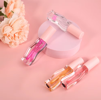 Gloss à lèvres transparent avec effet repulpant et brillance intense