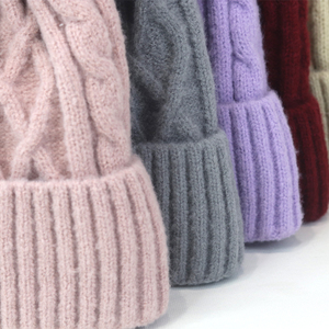 Bán Buôn Cashmere Beanie Biểu Tượng Tùy Chỉnh Thiết Kế Mùa Đông <span class=keywords><strong>Hat</strong></span> Với <span class=keywords><strong>Pom</strong></span> <span class=keywords><strong>Pom</strong></span> Sang Trọng Len Ấm Đan <span class=keywords><strong>Hat</strong></span> Beanies - Product Image 6