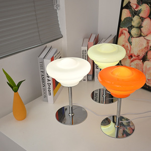 Lámpara de Ambiente Estilo Coreano, Lámpara de Mesa Decorativa con Diseño de Concha Estilo Bauhaus Antiguo, Alimentación USB, Control de Botón - Product Image 2