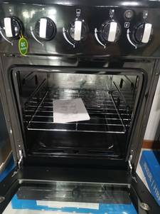 Estufa de Gas de 60*60 con 4 Quemadores Electrodoméstico de Cocina Cocina de Gas con 4 Hornillas y Gabinete con Horno de Gas Integrado para Uso en la Cocina - Product Image 3