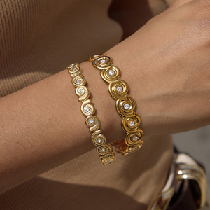 Bracciale a conchiglia J&<span class=keywords><strong>D</strong></span> Jewelry in acciaio inossidabile placcato <span class=keywords><strong>oro</strong></span> 18 carati con strass, stile resort da spiaggia, per donna - Product Image 3