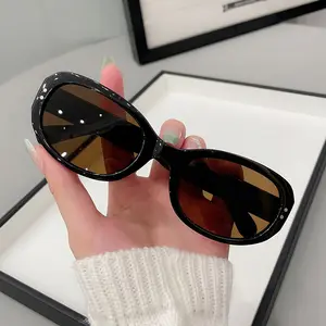 Kacamata hitam Retro Amerika uniseks, kacamata hitam multiwarna bingkai elips dengan desain mata kucing gaya pantai nuansa luar ruangan 2024