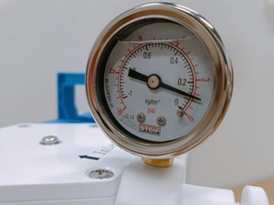 Bomba de Vacío de Diafragma Certificada CE, Mini Evaporador Rotatorio Esencial para Laboratorio de Química - Product Image 3