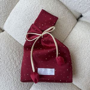 Sacs cadeaux pour bonbons de mariage, sacs en tissu de soie écologiques et durables pour l'emballage des vêtements et l'industrie de la beauté - Product Image 1