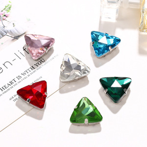 Strass triangulaires en verre à 12 facettes, qualité A, pour robes de mariée, vêtements, cols et accessoires DIY - Product Image 3