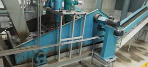 Tần số cao <span class=keywords><strong>2025</strong></span> năm bùn khử nước rung màn hình máy nóng rung cát đá tách sàng động cơ lõi cho quặng - Product Image 5