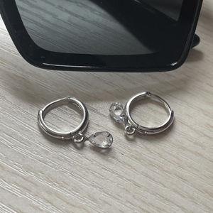 Women'<strong>s</strong> Trendy Water Drop Ear Buckle Japanese Korean Fresh <strong>Girl</strong> Simple Short Single Diamond <strong>Earrings</strong> Fashionable Jewelry <strong>Earring</strong> - Product Image 5